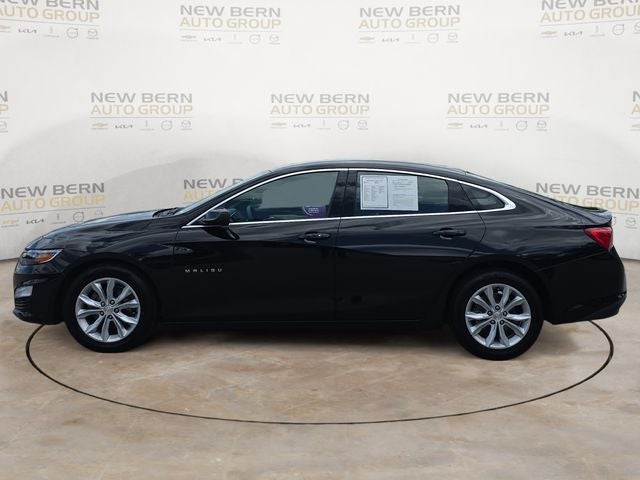 2025 Chevrolet Malibu — side profile view