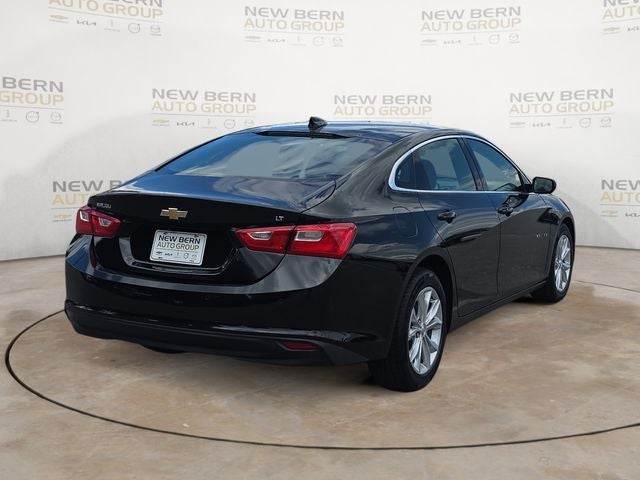 2025 Chevrolet Malibu — detail view