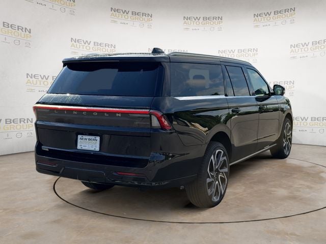 2026 Lincoln Navigator L — detail view